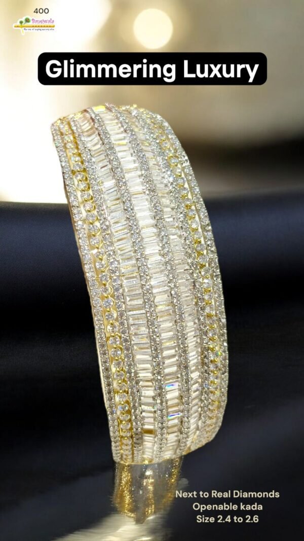 Glimmering Luxury Openable Bracelet