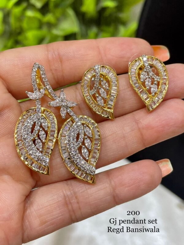 AD Pendant Set
