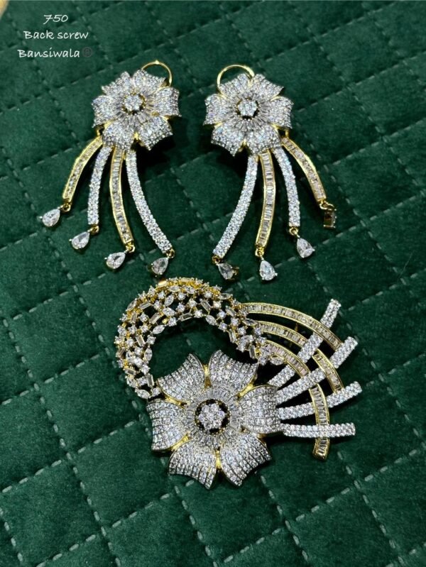 Gold plated AD Pendant Set